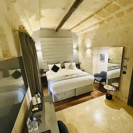 The Village Boutique And Naxxar