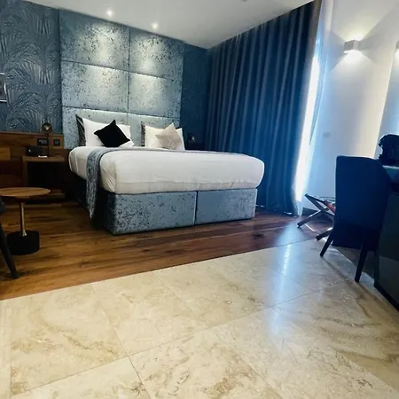 Hotel The Village Boutique And Naxxar