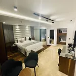 Ξενοδοχείο The Village Boutique And 5*