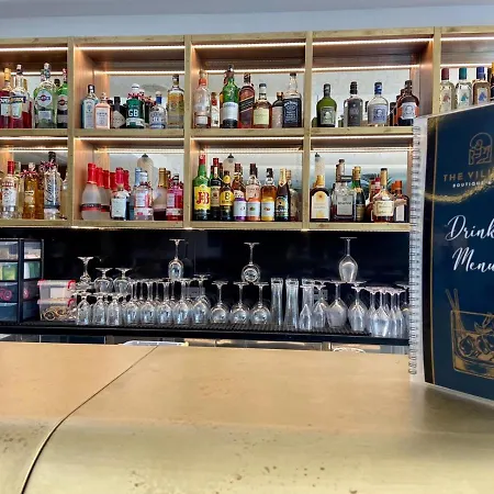 Hotell The Village Boutique And