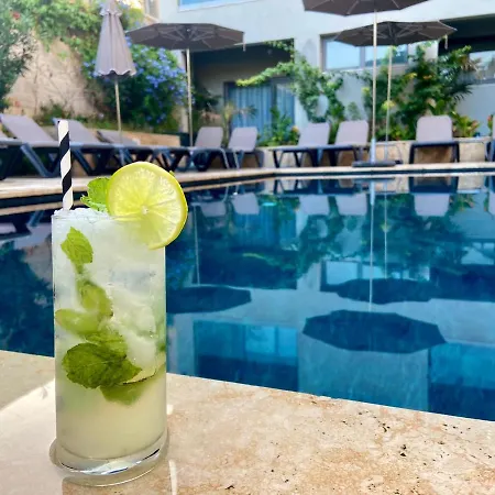 Hotell The Village Boutique And