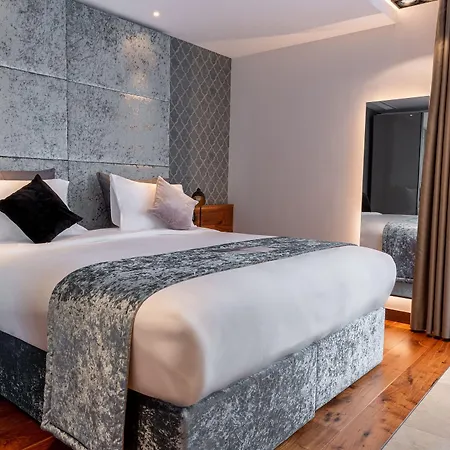 The Village Boutique&spa