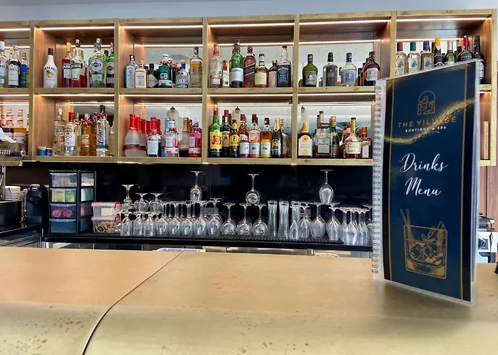 Hotel The Village Boutique And