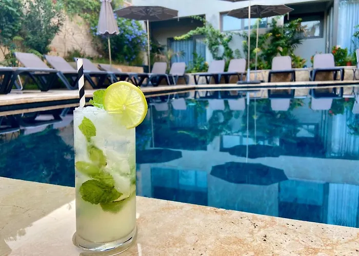 Hotel The Village Boutique&spa